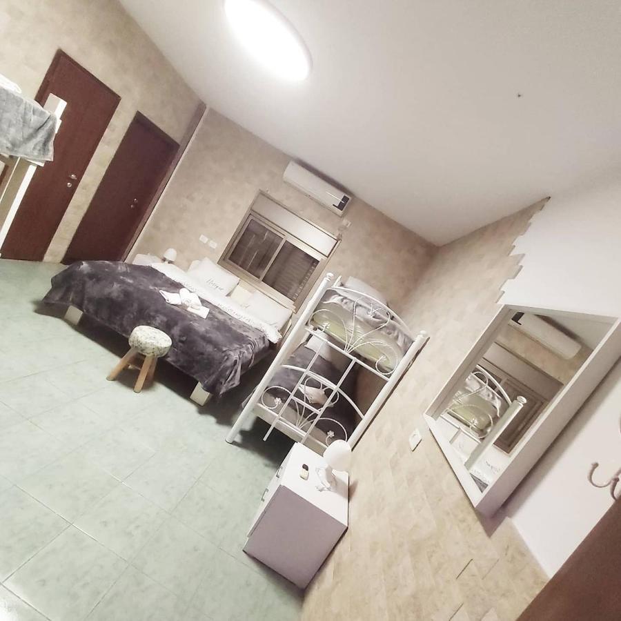 Guitar Guest House Nazareth Room photo